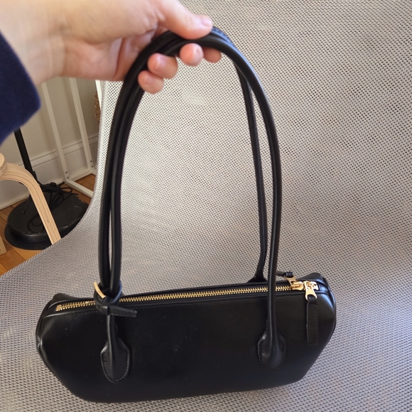 H&M Black Oblong Shoulder Bag - Picture 7 of 7